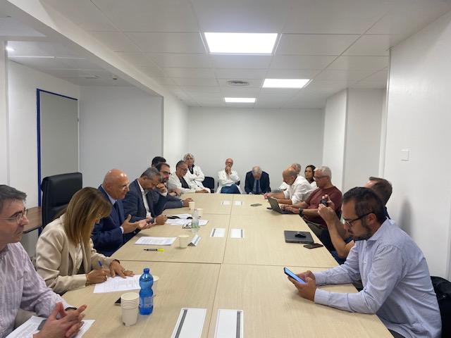 Conferenza met mandato